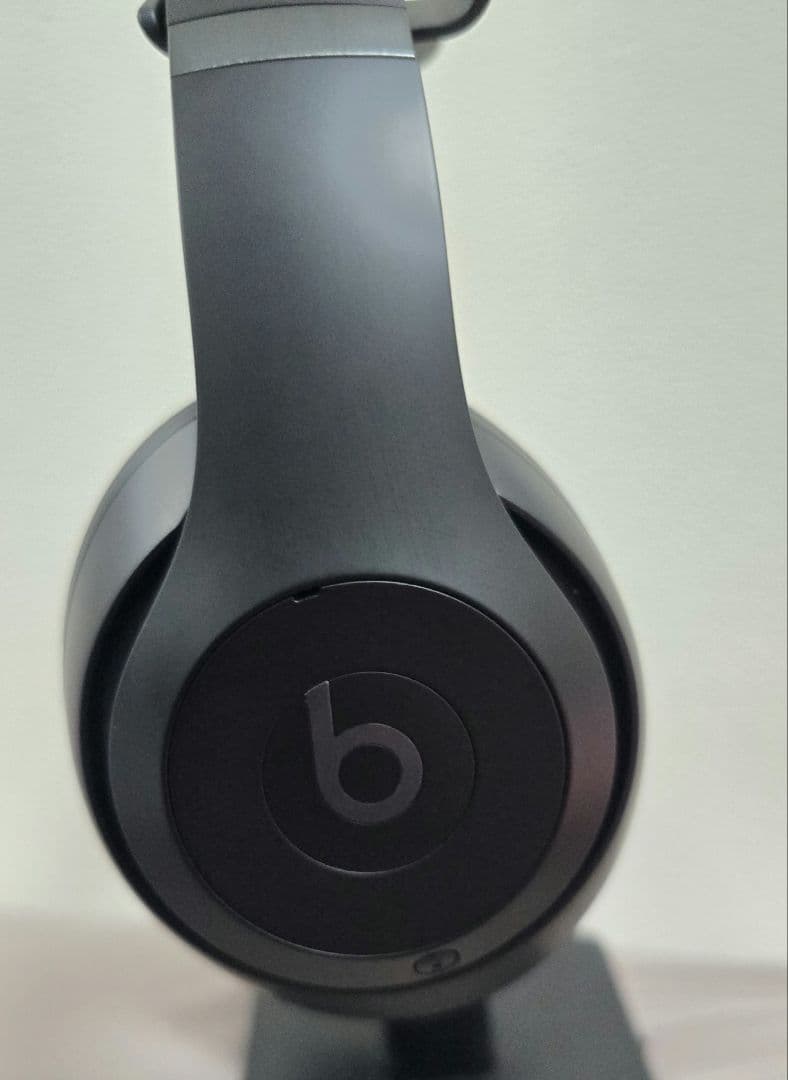 Beats Studio Pro ブラック MQTP3PA/A