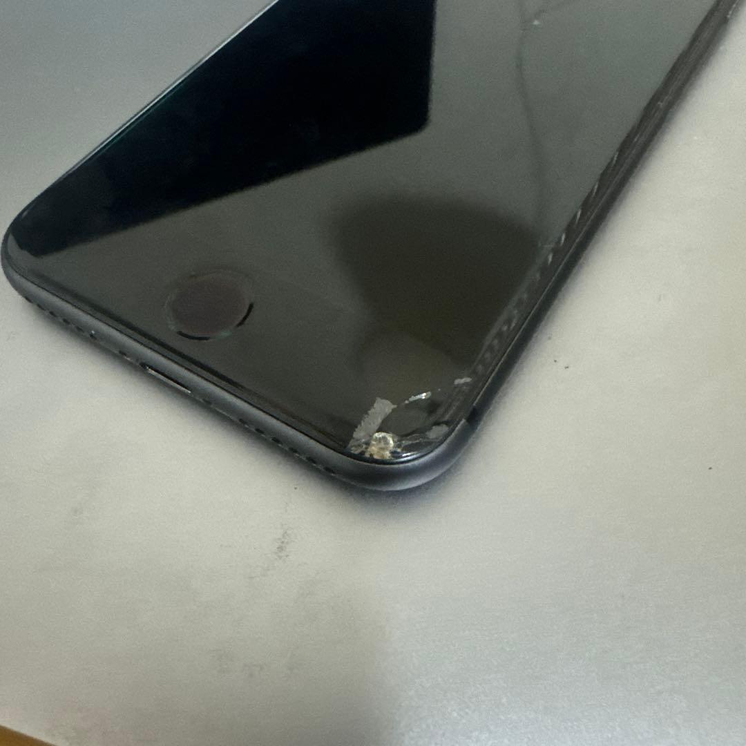 お*り様 iPhone8 64GB ブラック