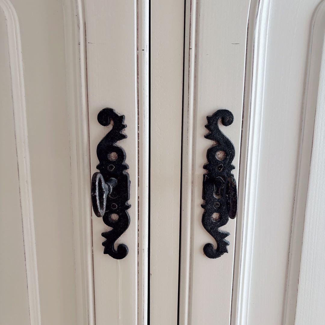 白家具　シャビーシック　フレンチカントリー　コーナーキャビネット　フランス製