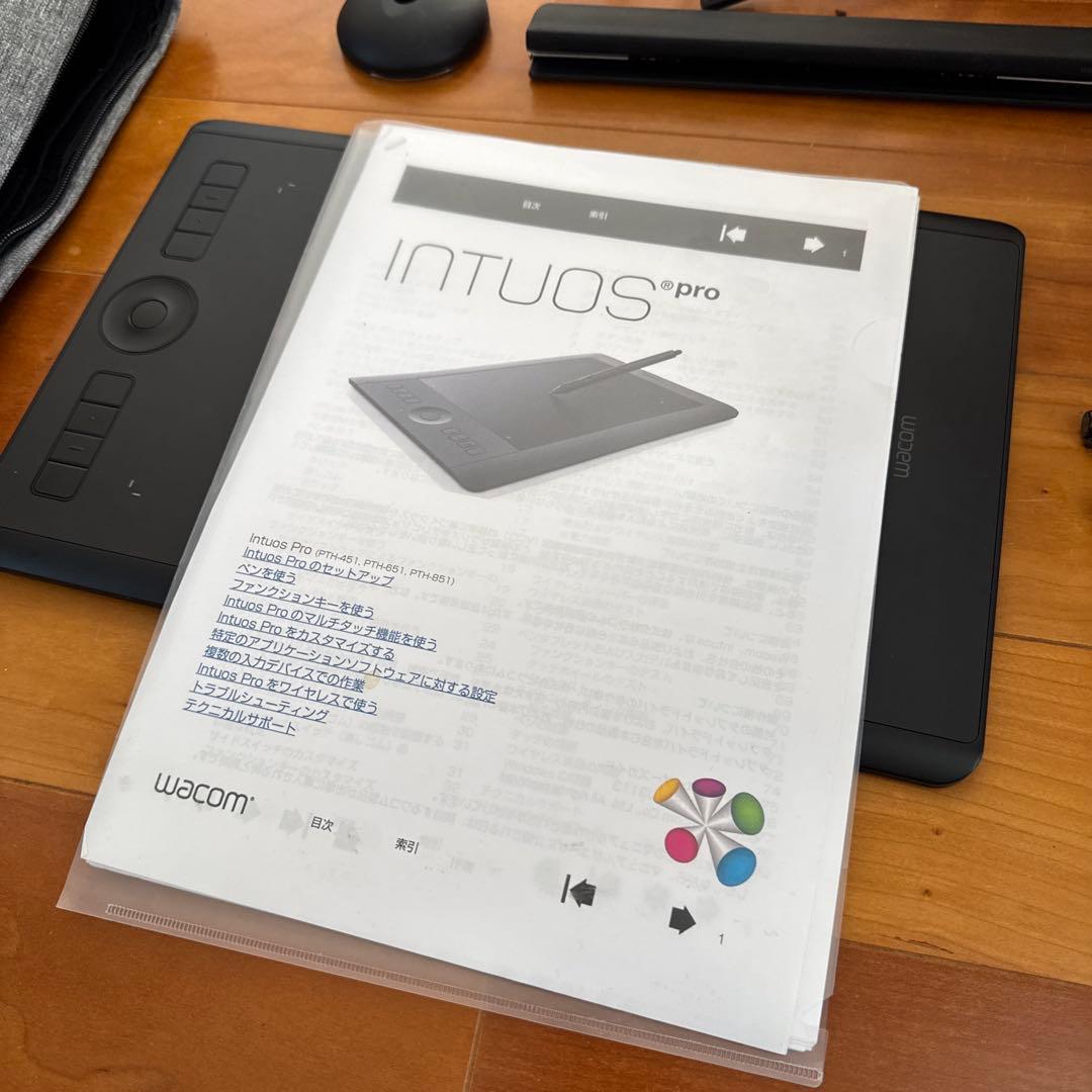 Wacom ペンタブレット本体　intros pro PTH-660