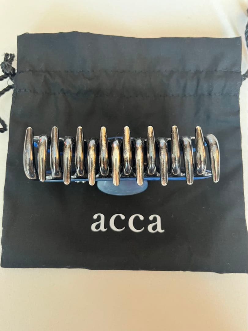 acca 青色 ヘアクリップ