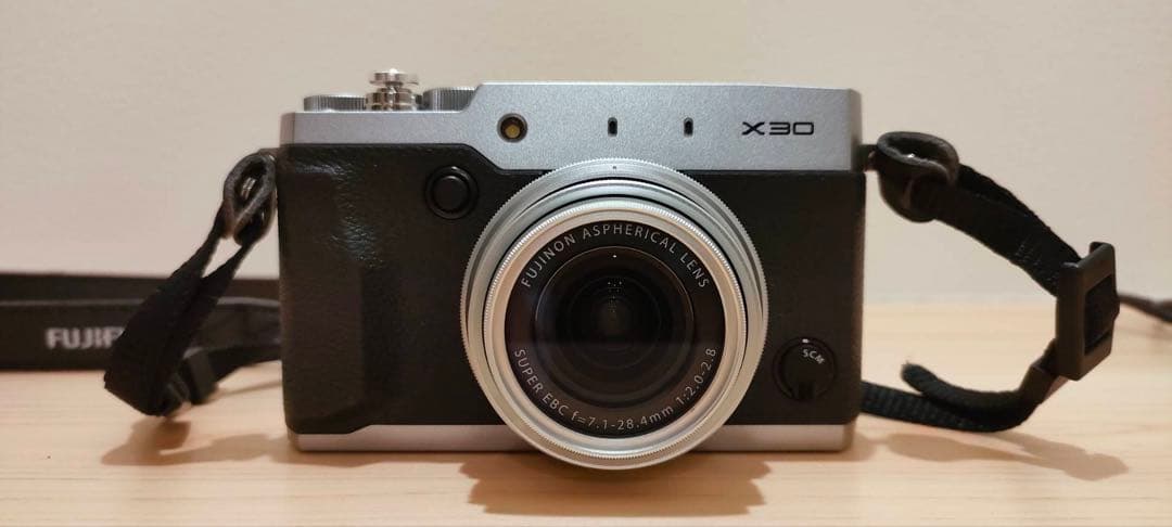 フジフイルム　Ｘ30
