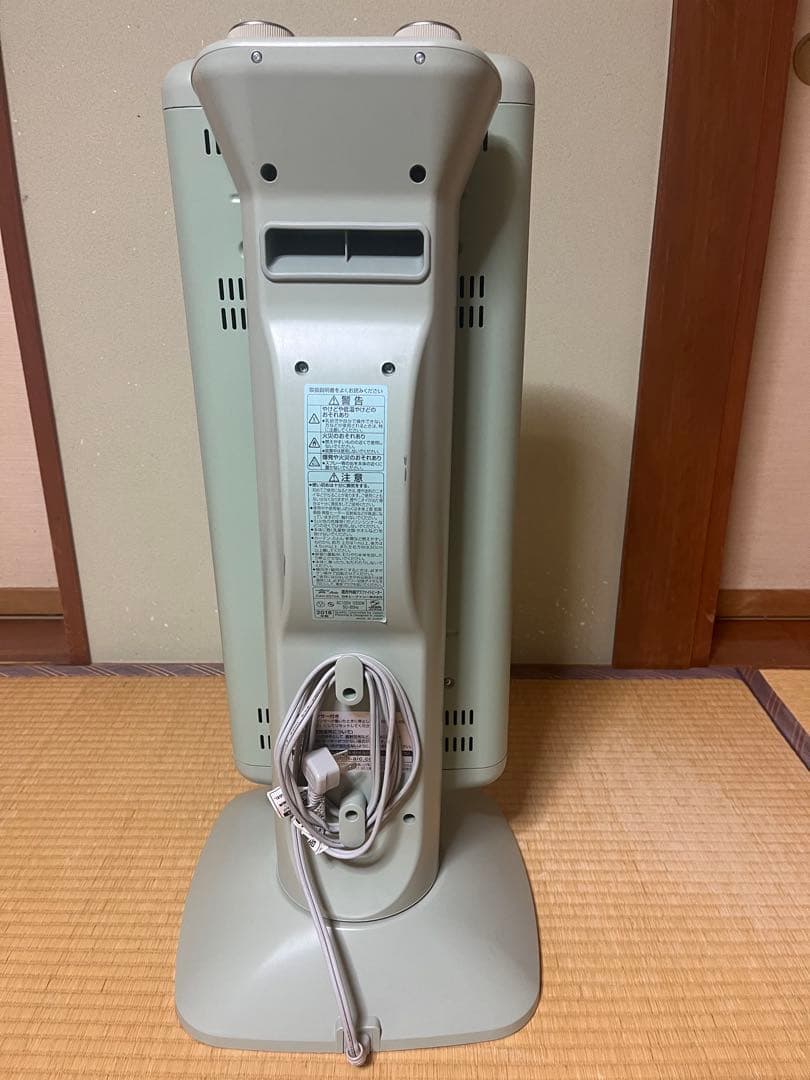 アラジン　　遠赤グラファイトヒーター 電気ストーブ　CAH-2G10A