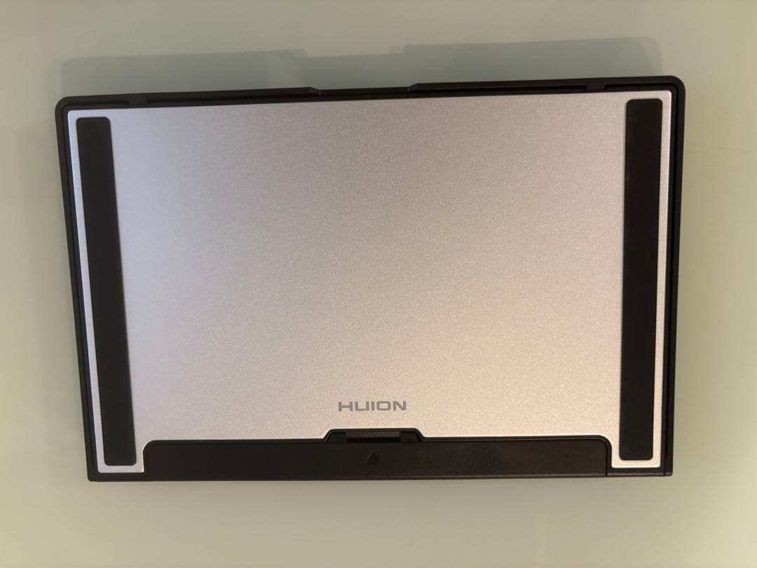 HUION KAMVAS13 GS1331 液タブ　グリーン