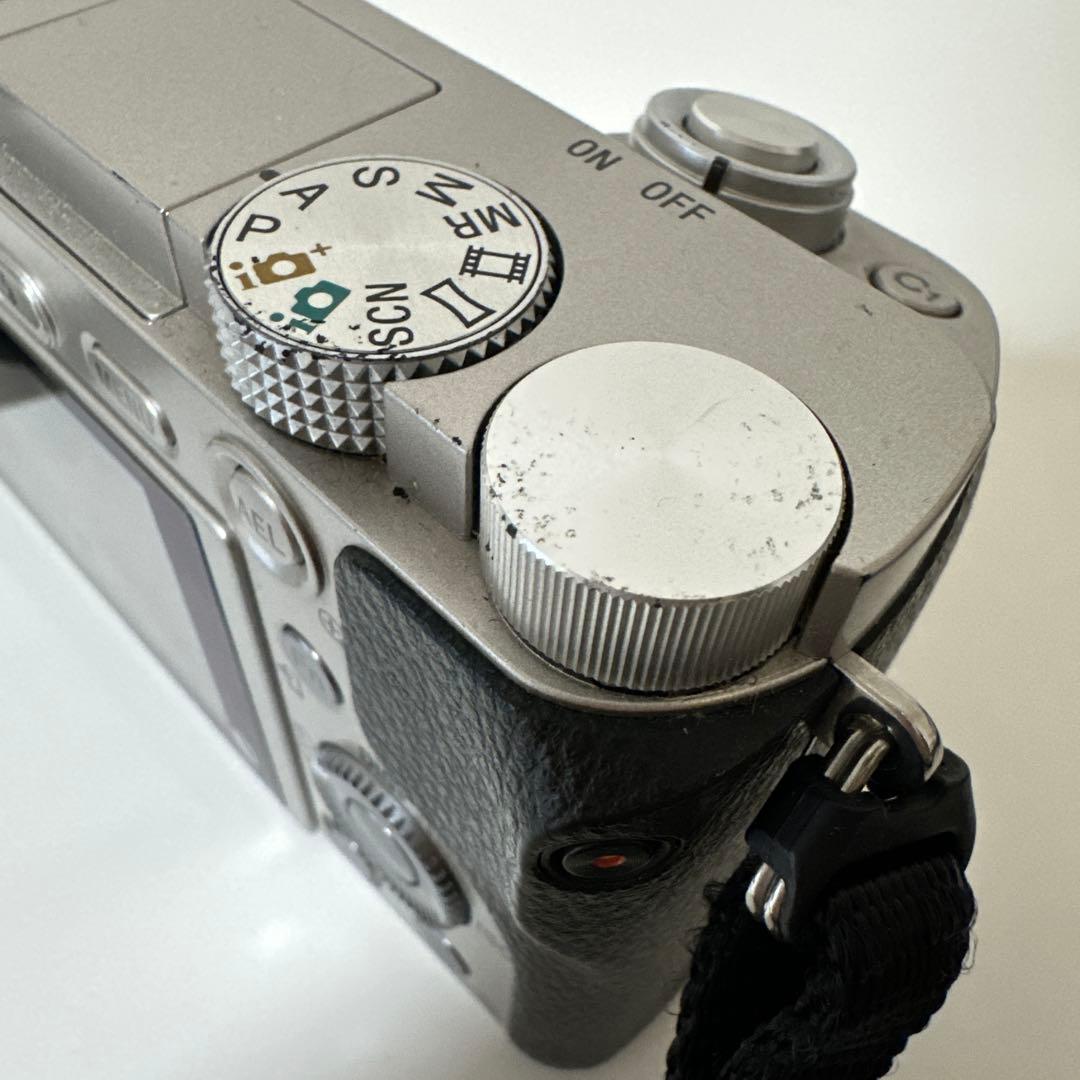 SONYミラーレス一眼 α6000 / 単焦点 E 35mm F1.8 OSS