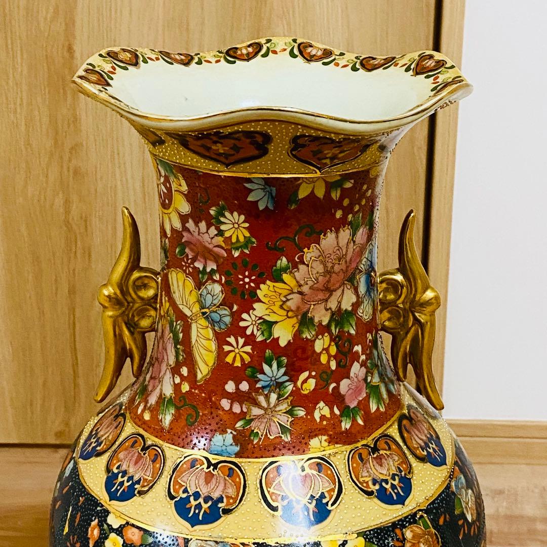 【匿名配送】飾り壺 61cm 大型 金彩耳 薩摩焼 花 蝶 車 陶器 花瓶