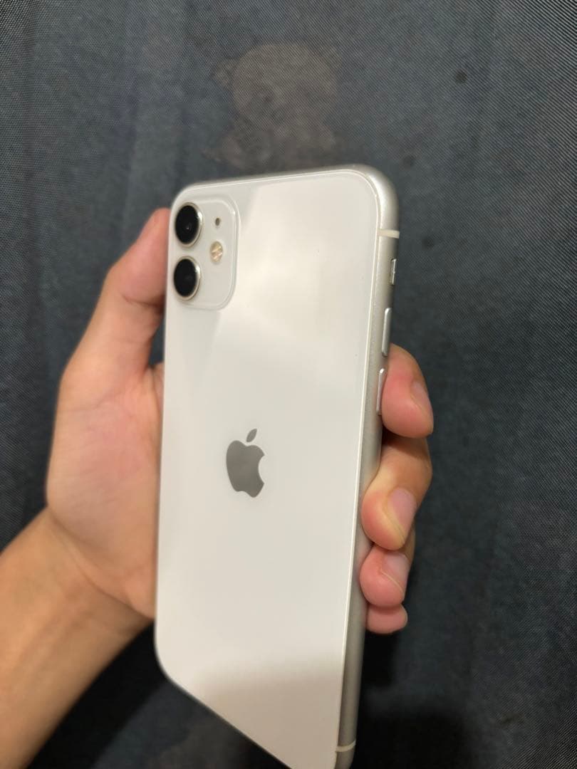 iPhone11 SIMフリー ホワイト