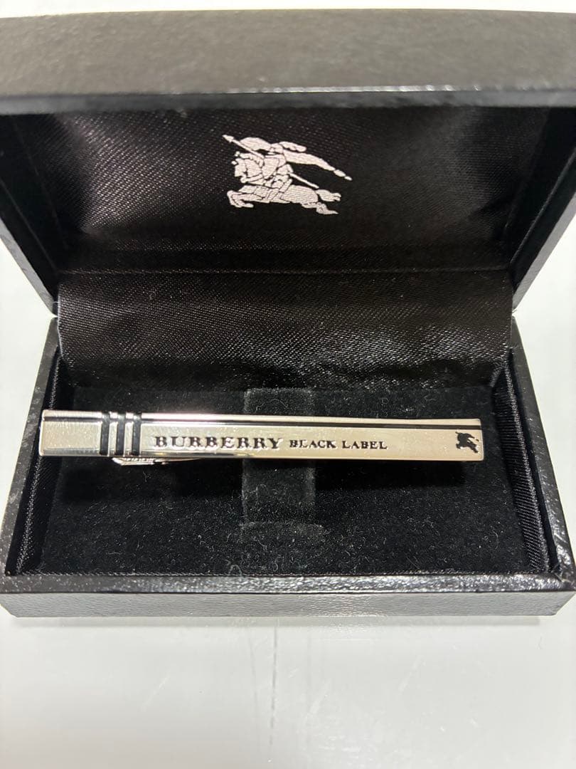 【うどん】希少未使用箱付BURBERRYBLACK LABELネクタイピン