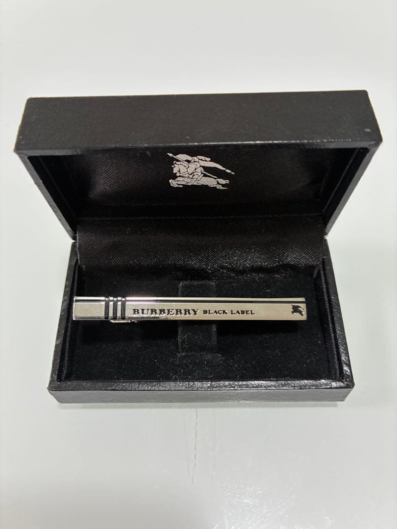 【うどん】希少未使用箱付BURBERRYBLACK LABELネクタイピン