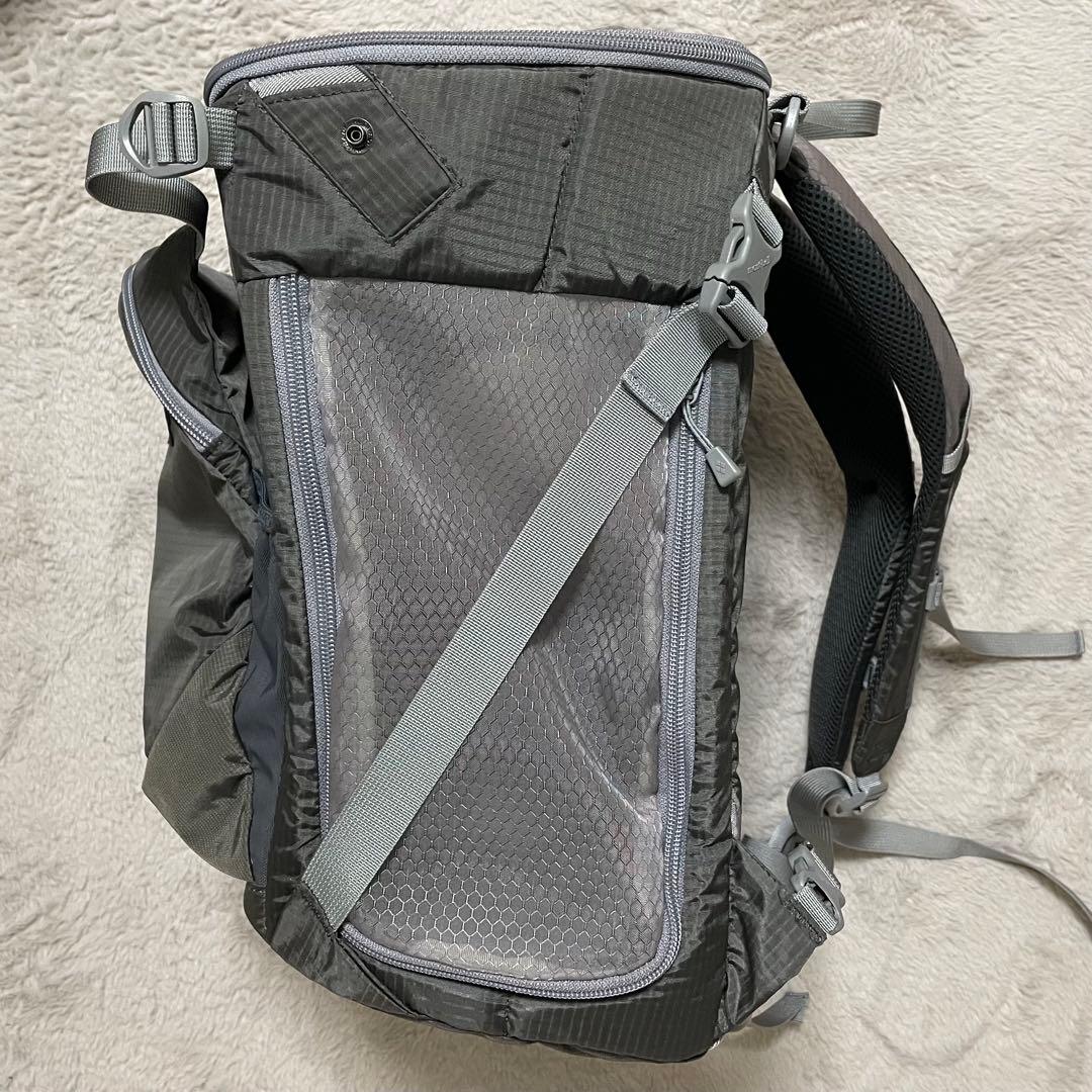 【美品】モンベル　ドッグキャリングパック L グレー