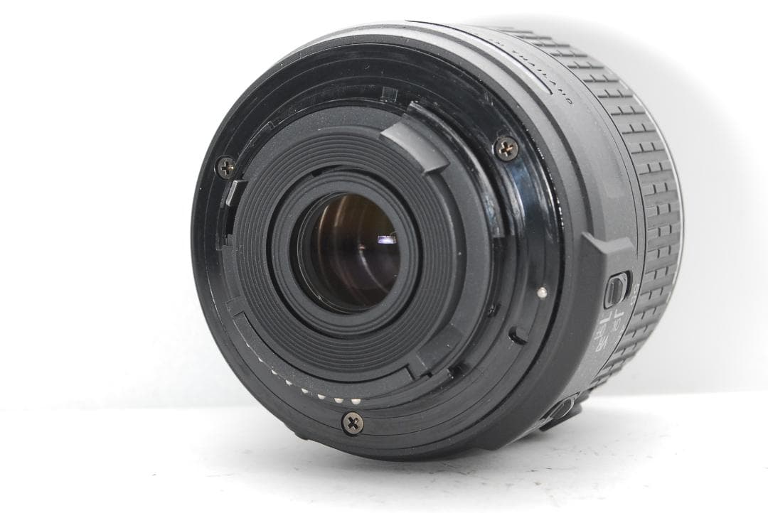 【使用感少なめで新品級ショット数】Nikon D3300　スマホ転送　動画OK