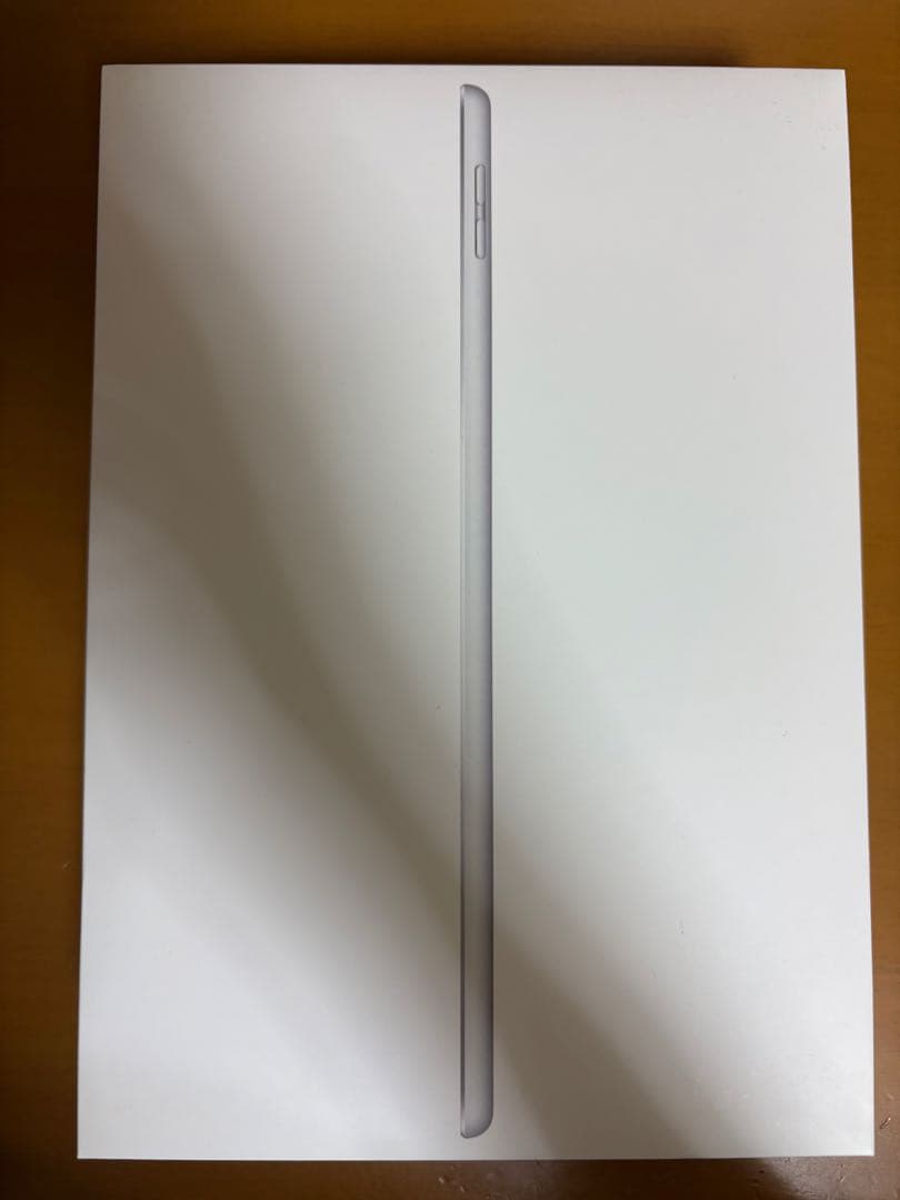 (中古) iPad 第7世代　128GB Wi-Fi+Cellular シルバー