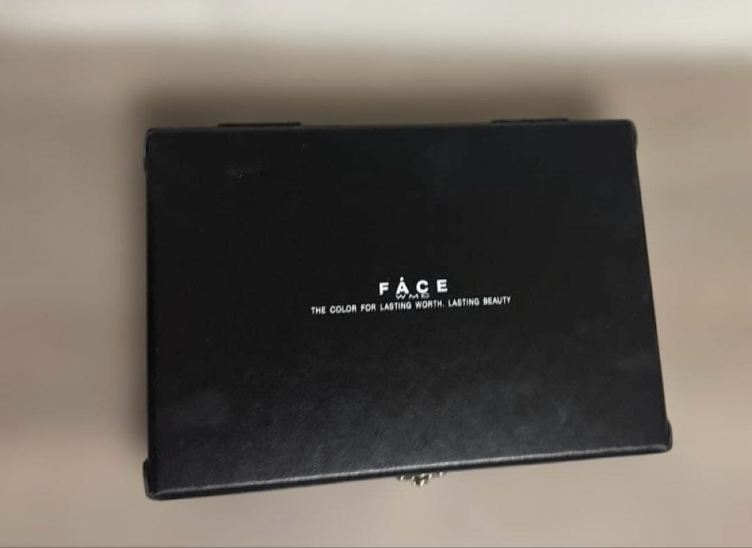 ♦️美品♦️ ワミレス　FÄCE ジ カラーズ 36 アイシャドウパレット