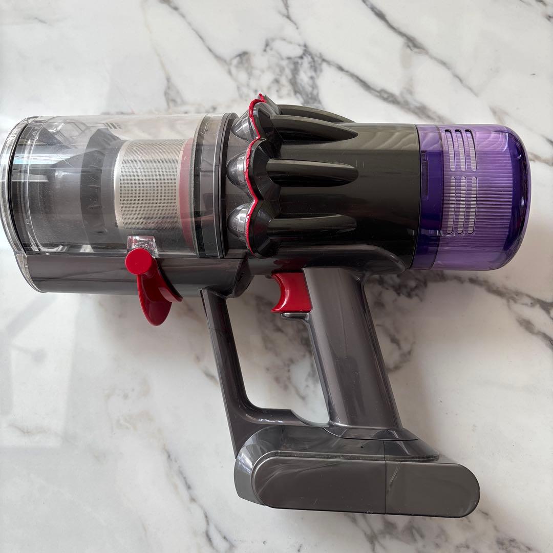 ダイソンＳＶ18 digital slim コードレスクリーナー