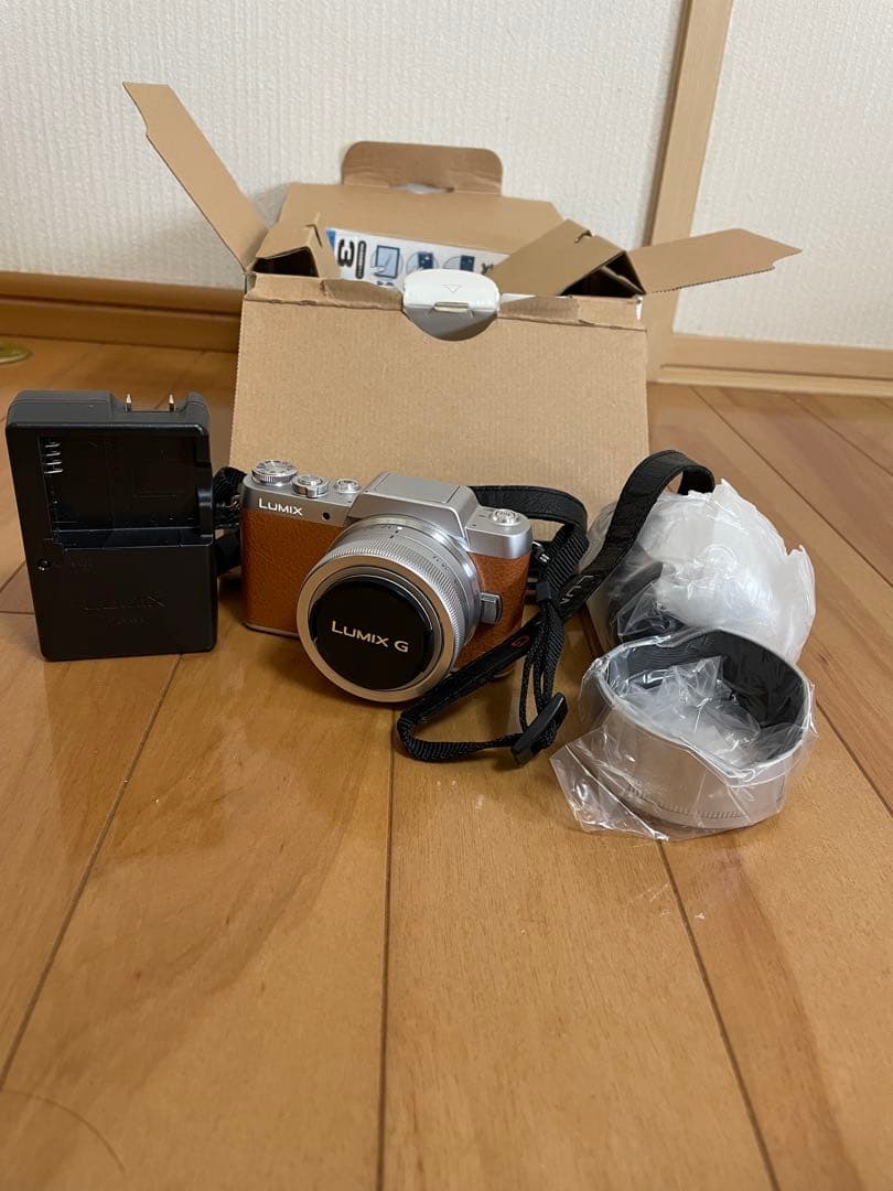 パナソニック　LUMIXG dmc-gf7w ブラウン
