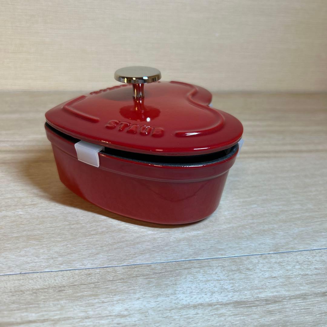 staub ストウブ　スモールハートココット　チェリー　12cm 鍋
