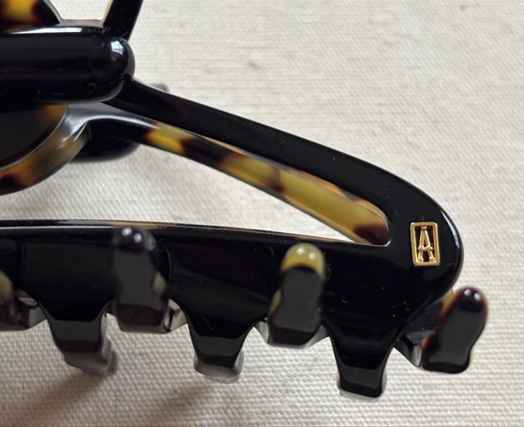 【Alexandre de Paris】ヘアクリップ NOIR TOKYO