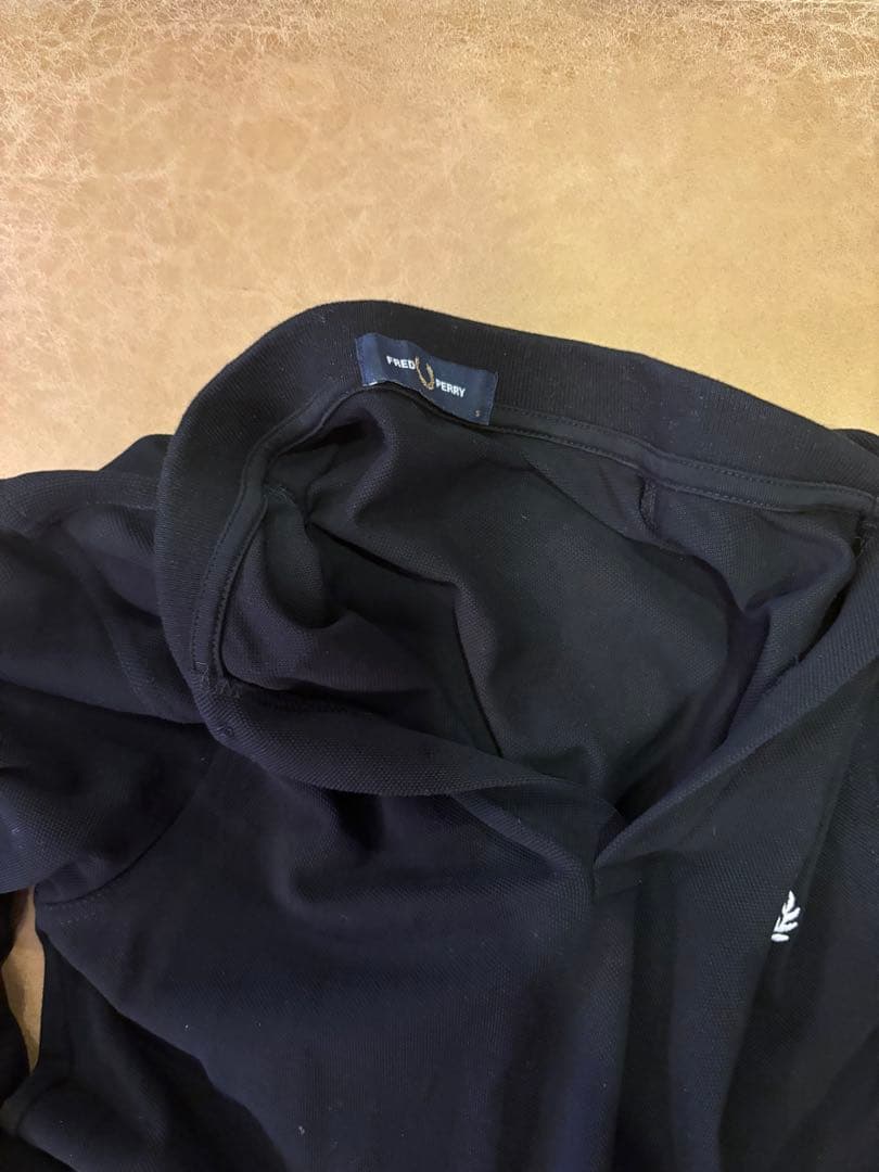 フレッドペリー 長袖ポロシャツ 黒