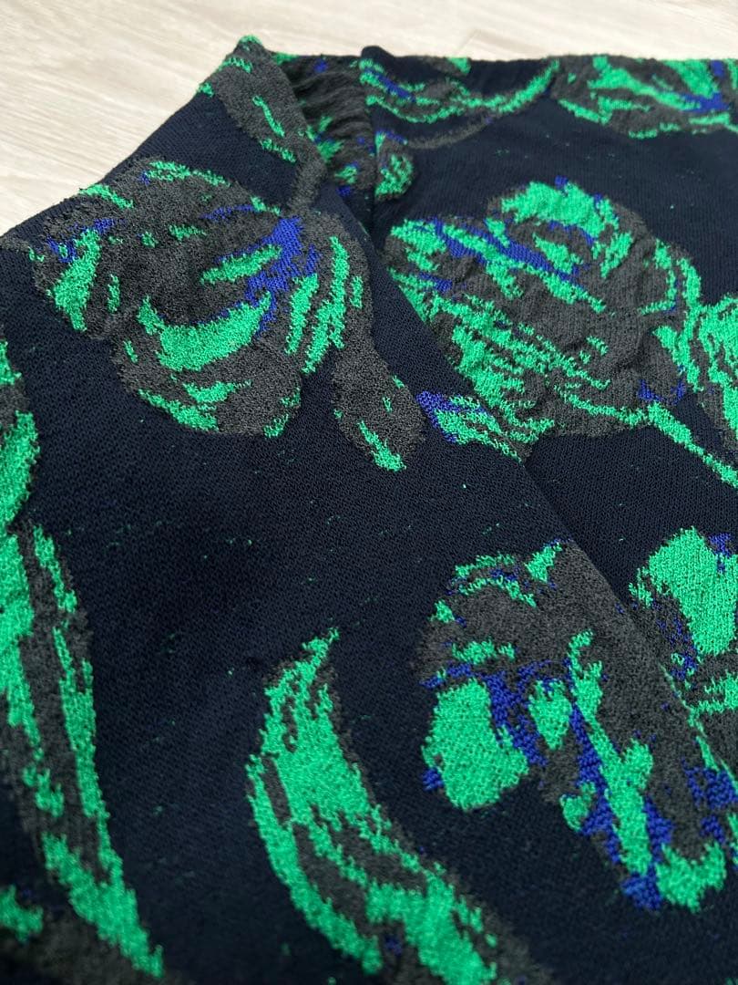 MAISON SPECIAL フラワージャガードニット 02