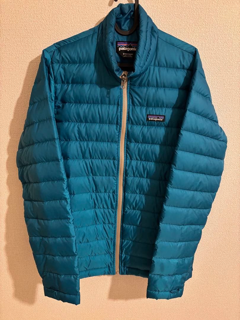 patagonia ダウンジャケット S 青