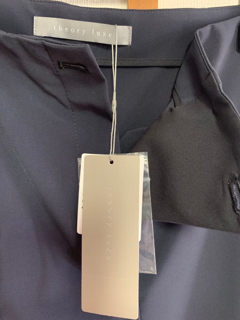 theory luxeネイビー ガウチョパンツ 38タグ付き新品