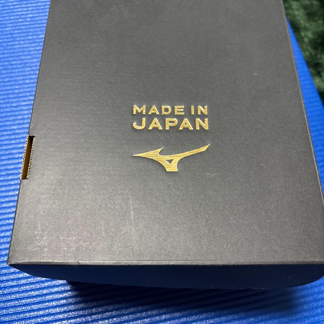 新品箱あり 激レア ビルトトレーナー2 レディース 23cm ホログラムモデル