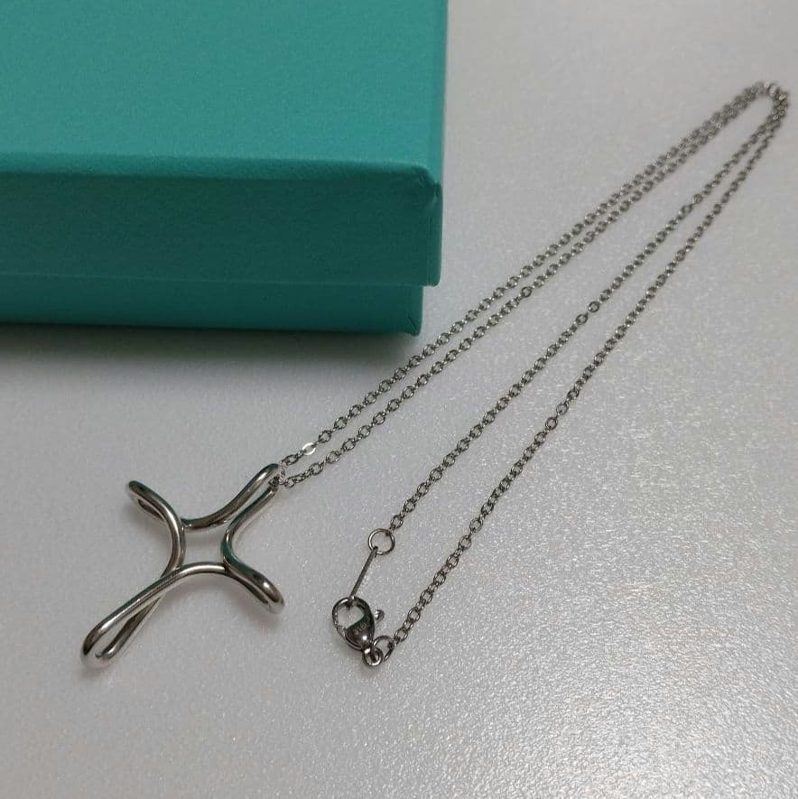 専用ですTIFFANY ティファニー インフィニティ クロス ネックレスシルバー