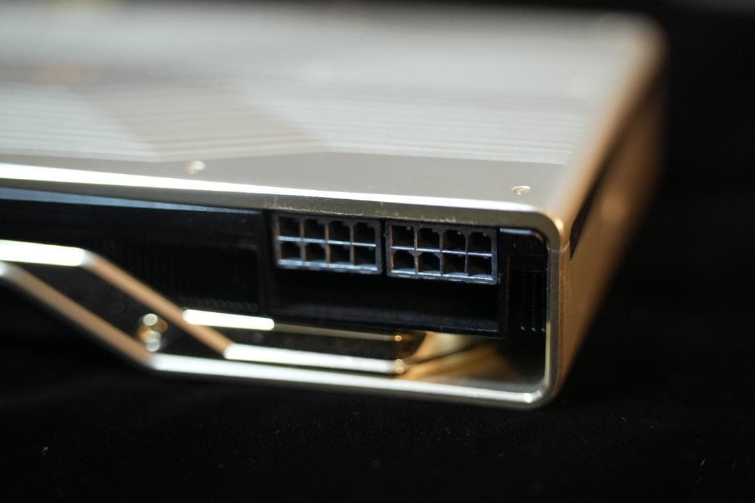 グラフィックボード・グラボ・ビデオカード NVIDIA TITAN RTX