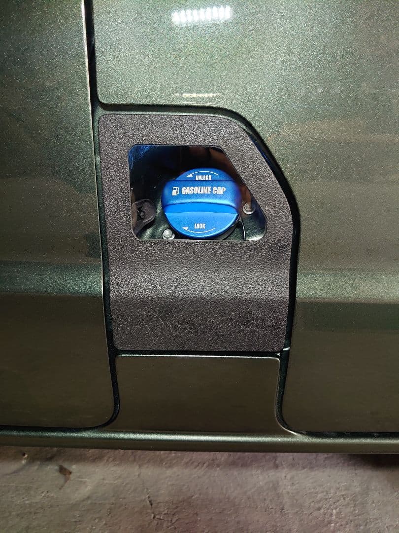 DA17 エブリイ ガラスリッド フューエルリッド