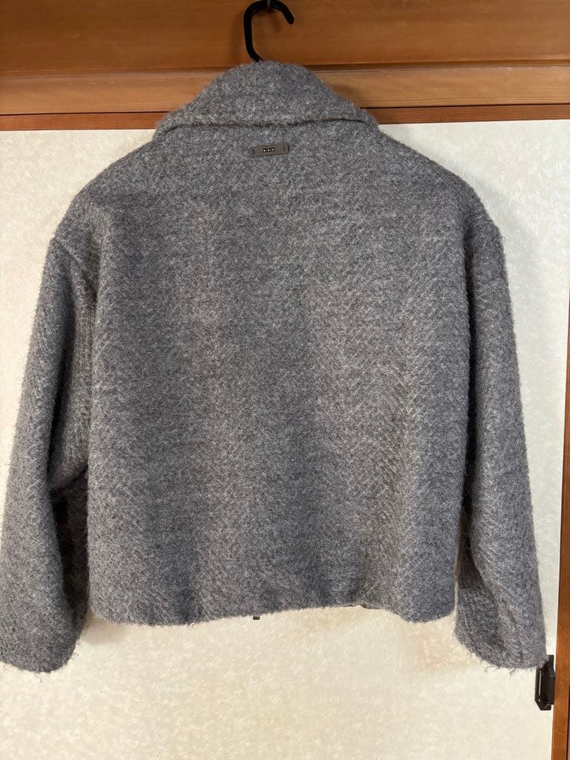 チャタ　値下げしました　ペセリコ　ジャケット ジップアップ