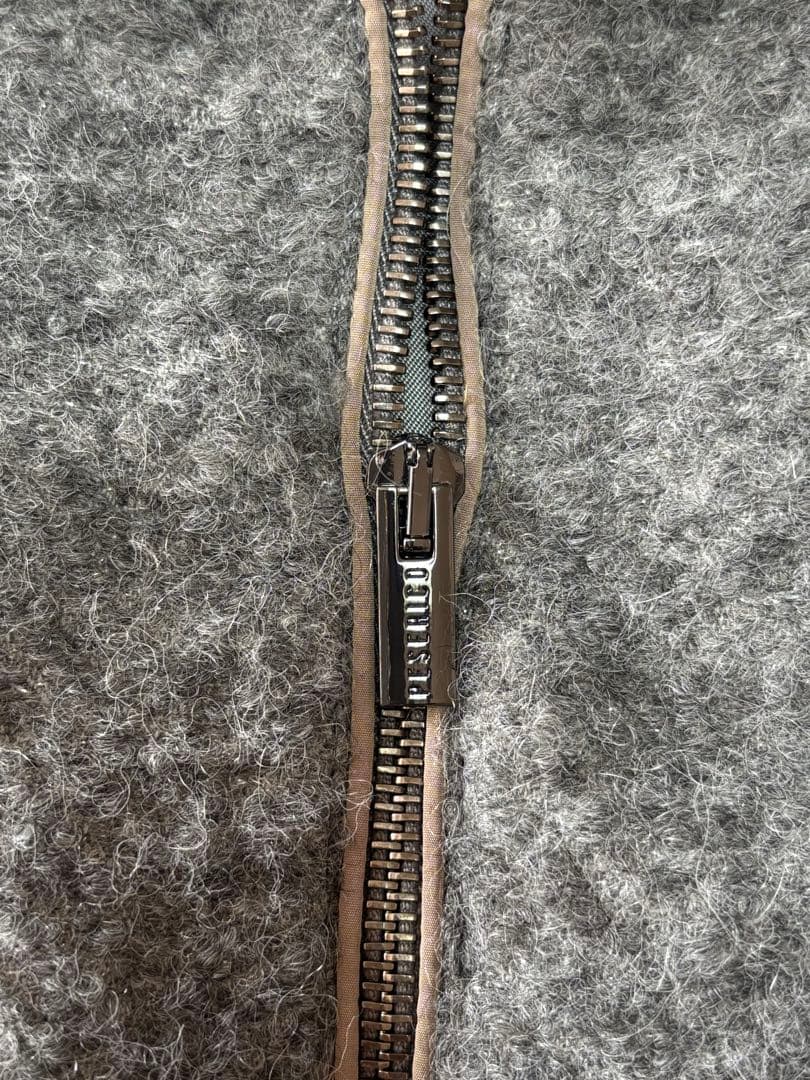 チャタ　値下げしました　ペセリコ　ジャケット ジップアップ