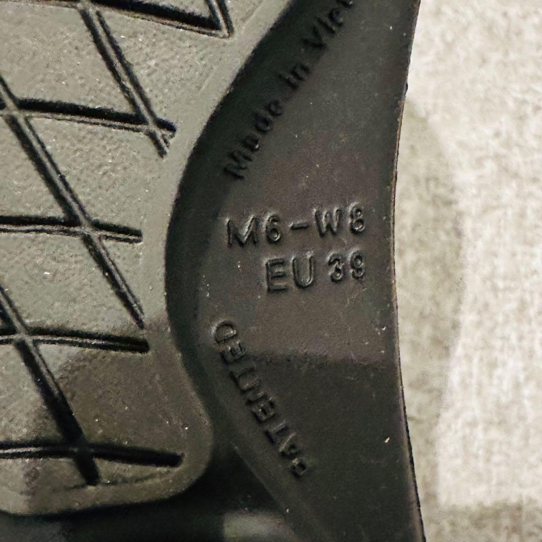 OOFOS OOyea ウーフォス ウーヤー サンダル 黒 25cm 39