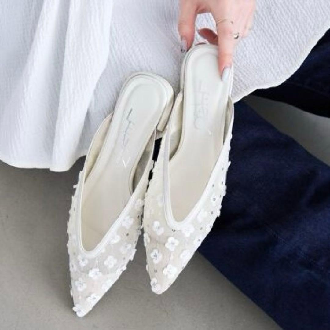 Le Talonポインテッドフラワーミュール 24.5cm