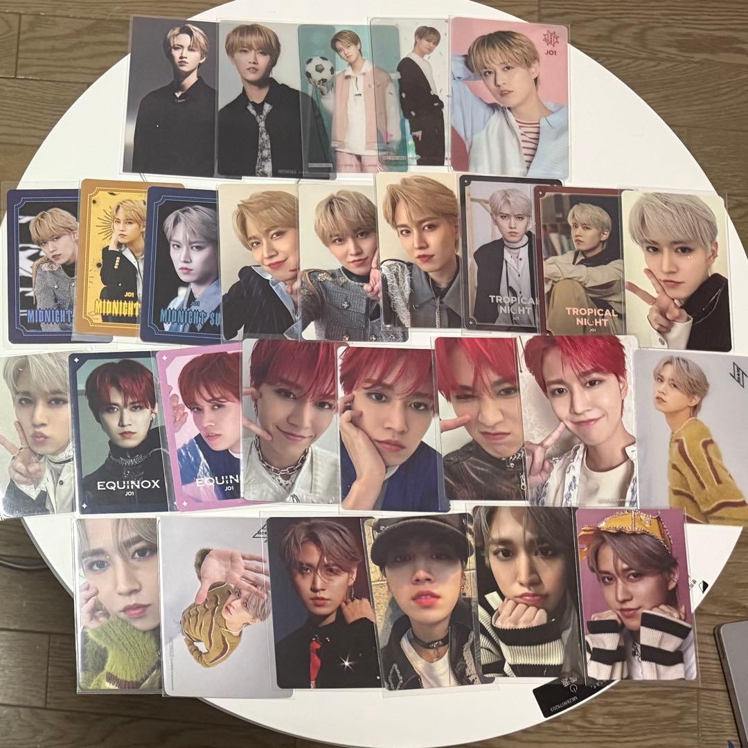 白岩瑠姫 トレカ201枚 アクスタ12体 ワルツ 旧譜 まとめ売り