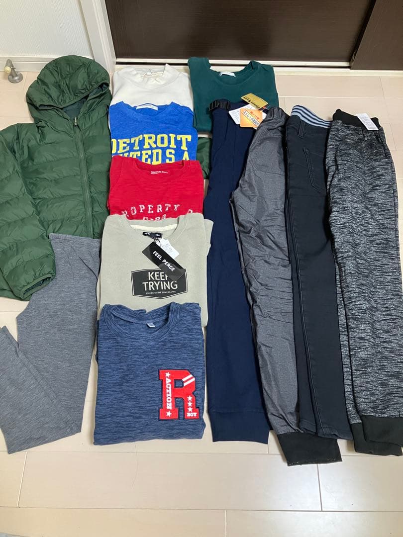 新品　まとめ売り 男の子 ダウンジャケット　トレーナー　パンツ 150cm