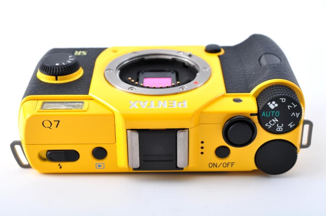 PENTAX ペンタックス Q7 イエロー 249ショット 動作確認済 #101