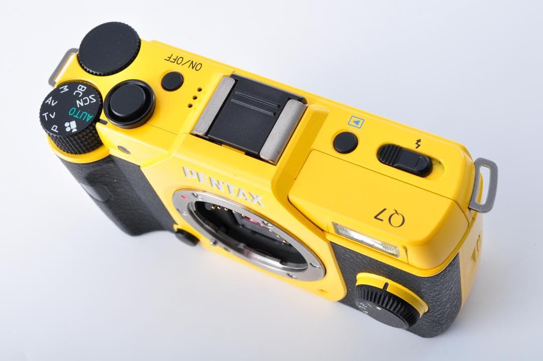 PENTAX ペンタックス Q7 イエロー 249ショット 動作確認済 #101