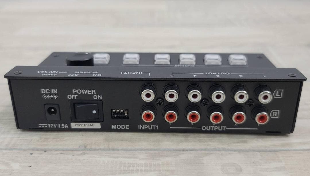 【美品】FOSTEX インテリジェント・ライン・セレクター IS205