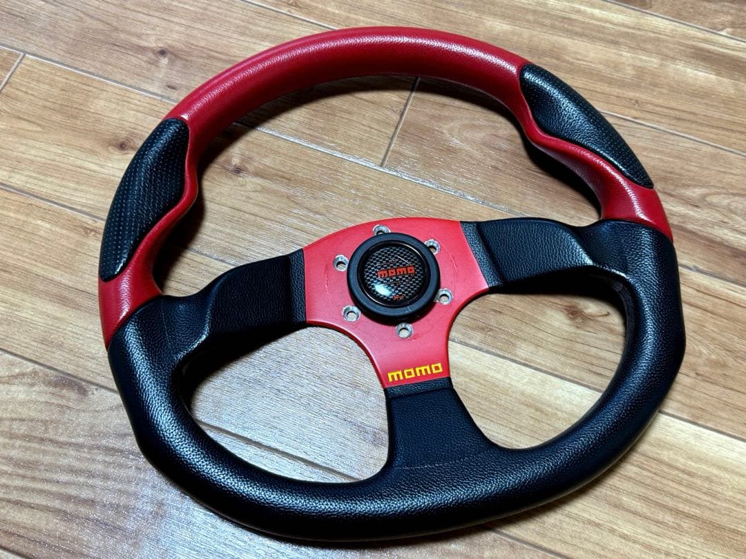 日曜日限定値下げ！美品 MOMO コマンド2 レッド 35パイ