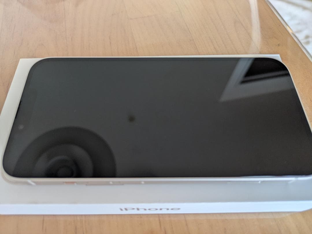 Apple iPhone 13 ホワイト 本体のみ 箱・シールあり