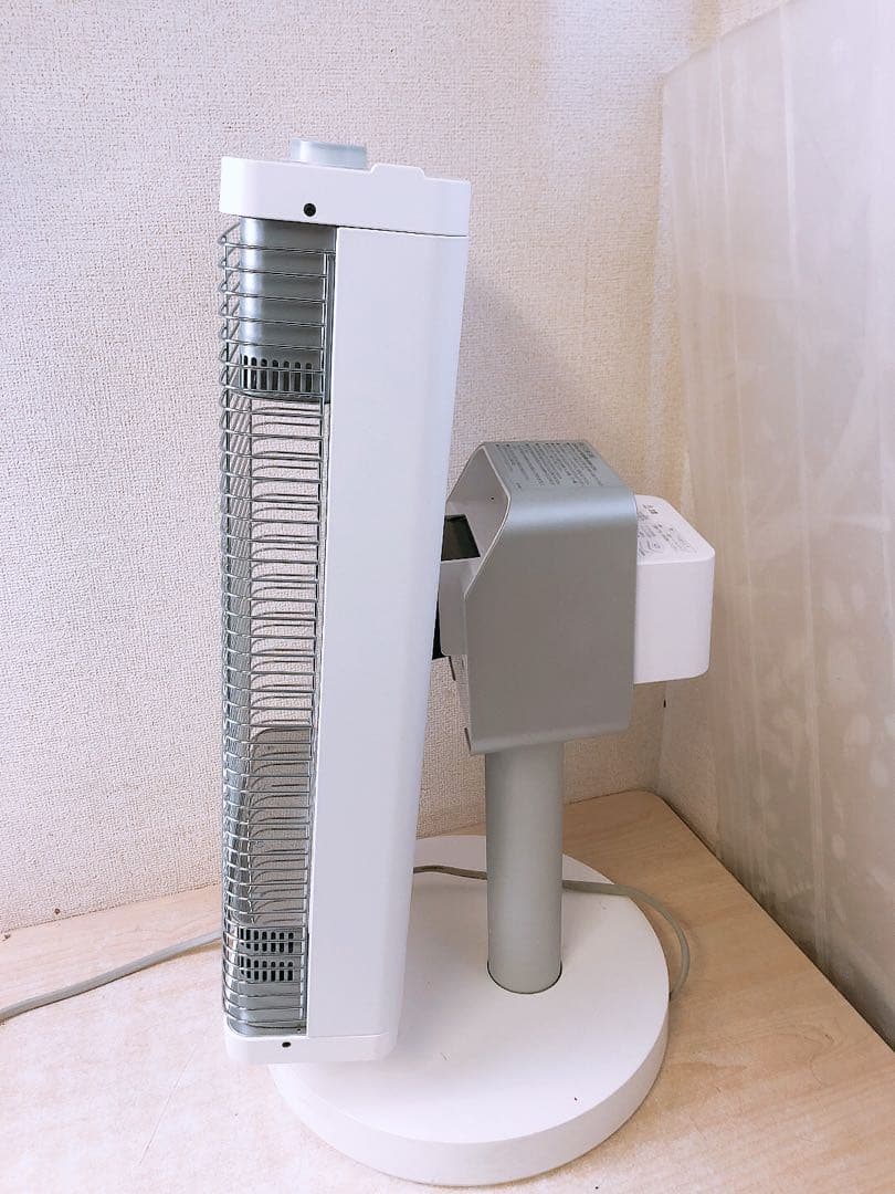 ダイキン 2020年製 遠赤外線暖房機 ERFT11XS-W DAIKIN