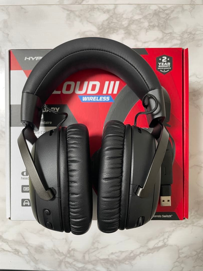 HyperX Cloud III ワイヤレス ゲーミングヘッドセット　ブラック