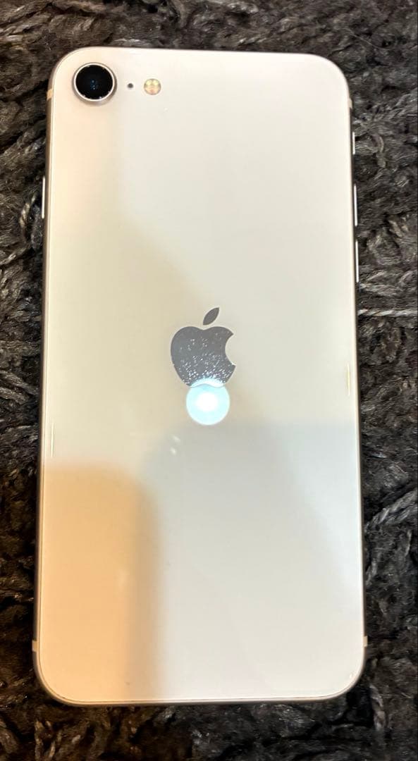 ⭐︎超美品　Apple iPhone SE (第3世代) ミッドナイト 本体⭐︎