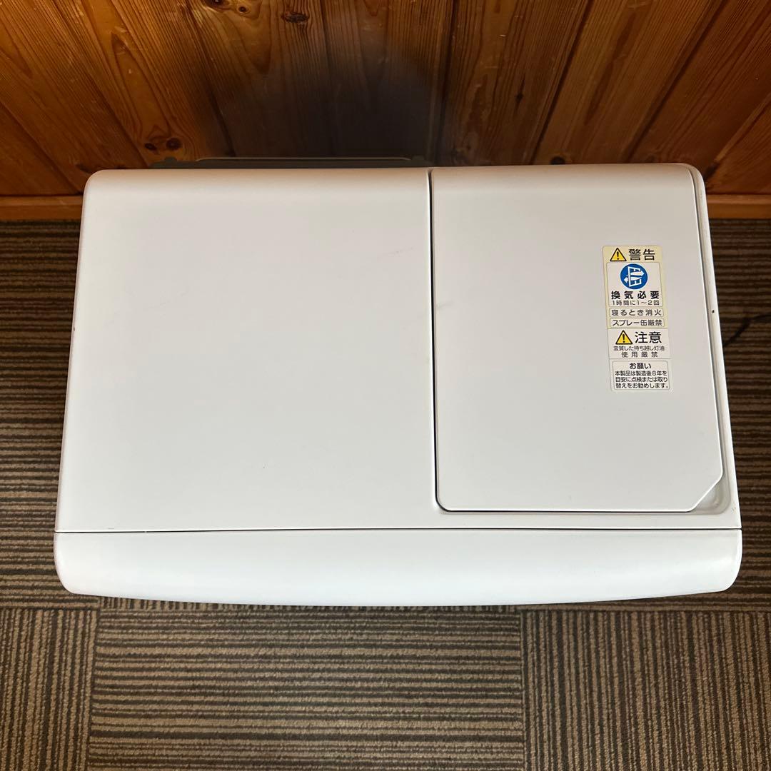 なみちゃん様　石油ファンヒーター FW-5722GR-W 　ブラック&ホワイト