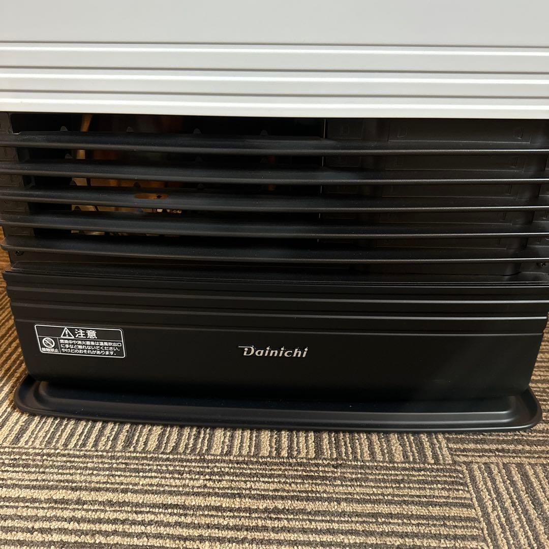 なみちゃん様　石油ファンヒーター FW-5722GR-W 　ブラック&ホワイト