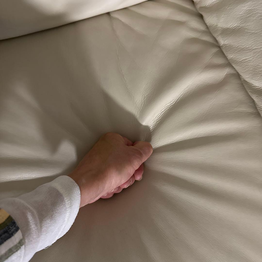 東京インテリア✳︎オフホワイト✳︎レザー アームチェア