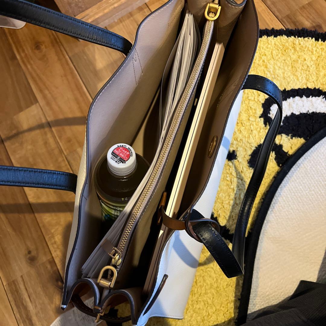 Tory Burch バッグ未使用に近い　紙袋あり