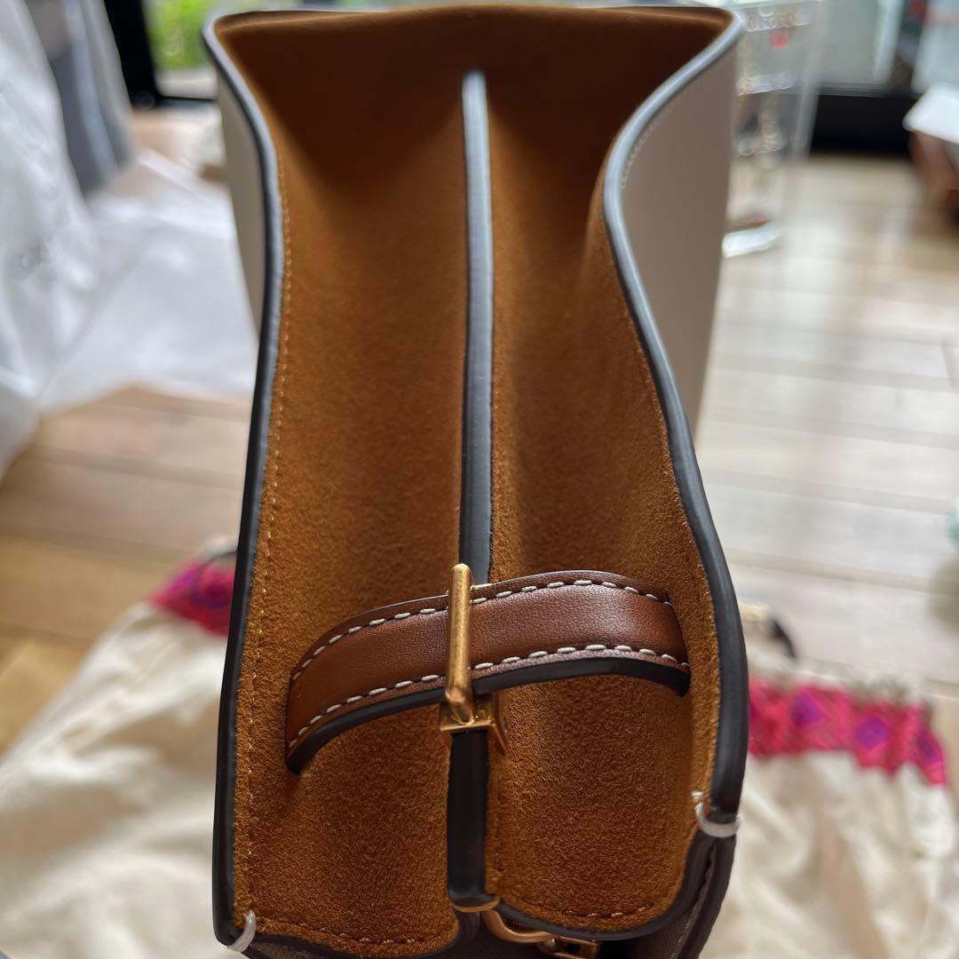 Tory Burch バッグ未使用に近い　紙袋あり