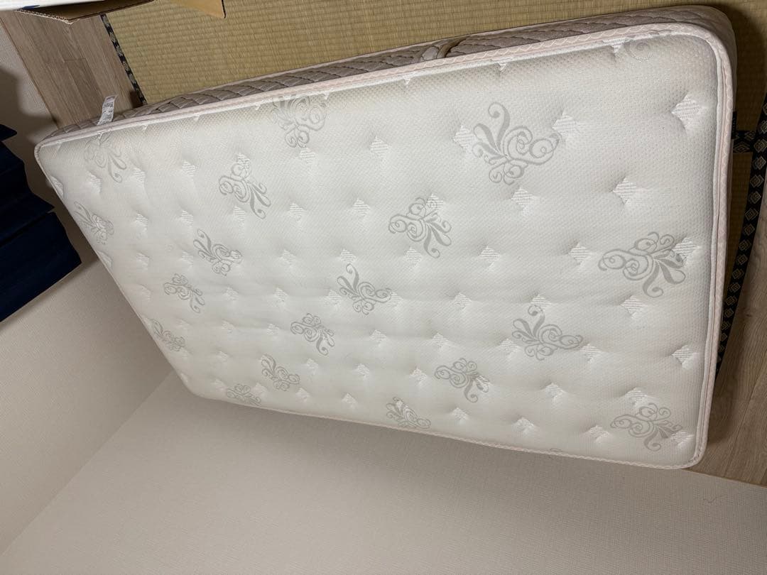 日本ベッド　シルキーパフ　セミダブル　マットレス