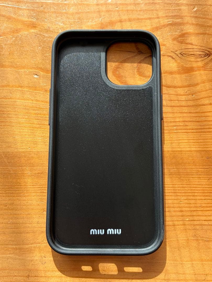 miumiu iPhoneケース iPhone15